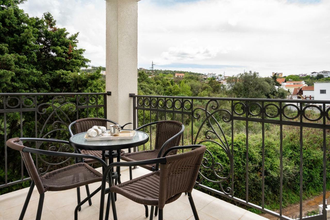 Apartments Natali บาร์ ภายนอก รูปภาพ