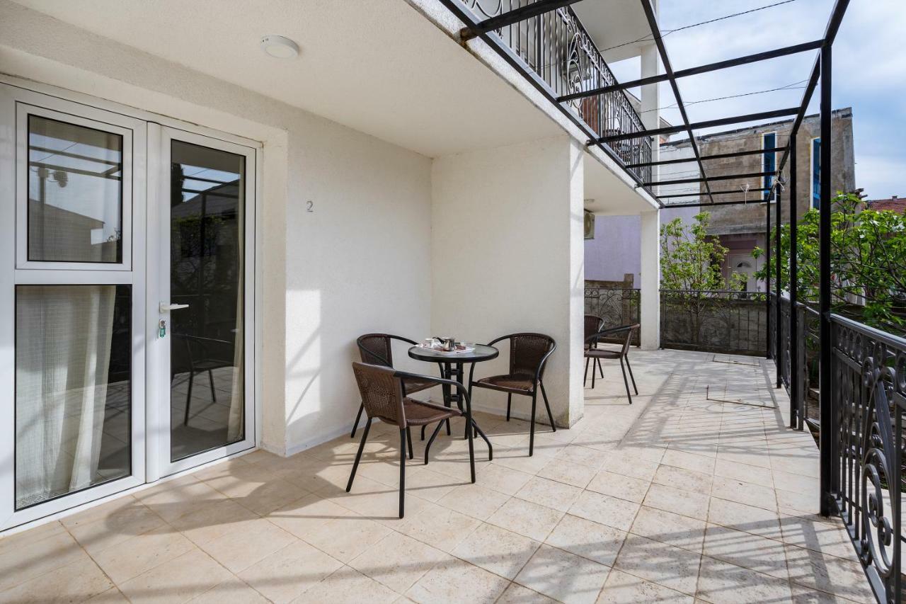Apartments Natali บาร์ ภายนอก รูปภาพ