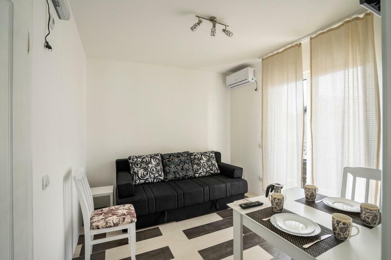 Apartments Natali บาร์ ภายนอก รูปภาพ